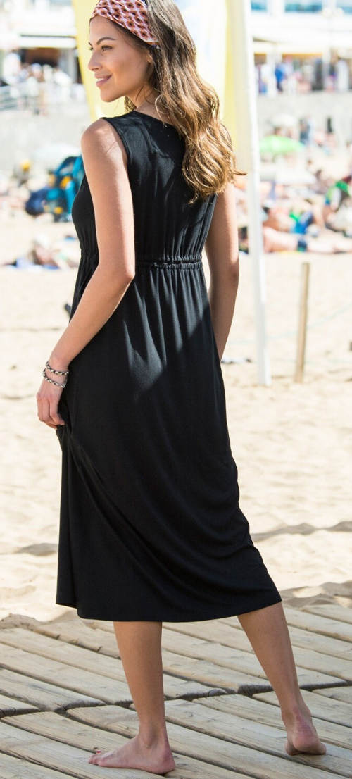 Черна плажна мини рокля за пълни фигури