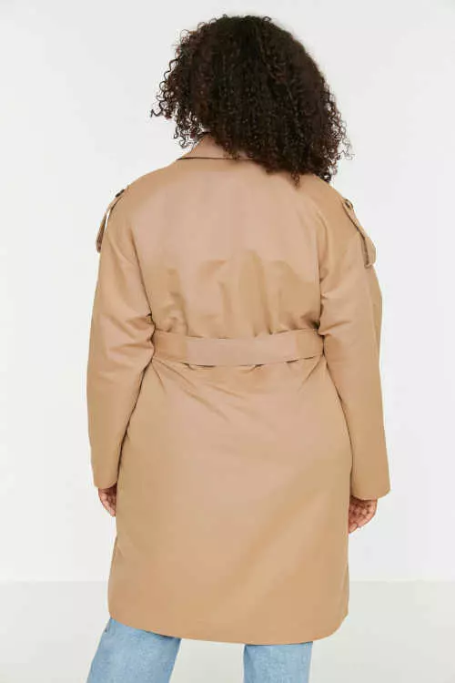 Едноцветно късо палто за жени